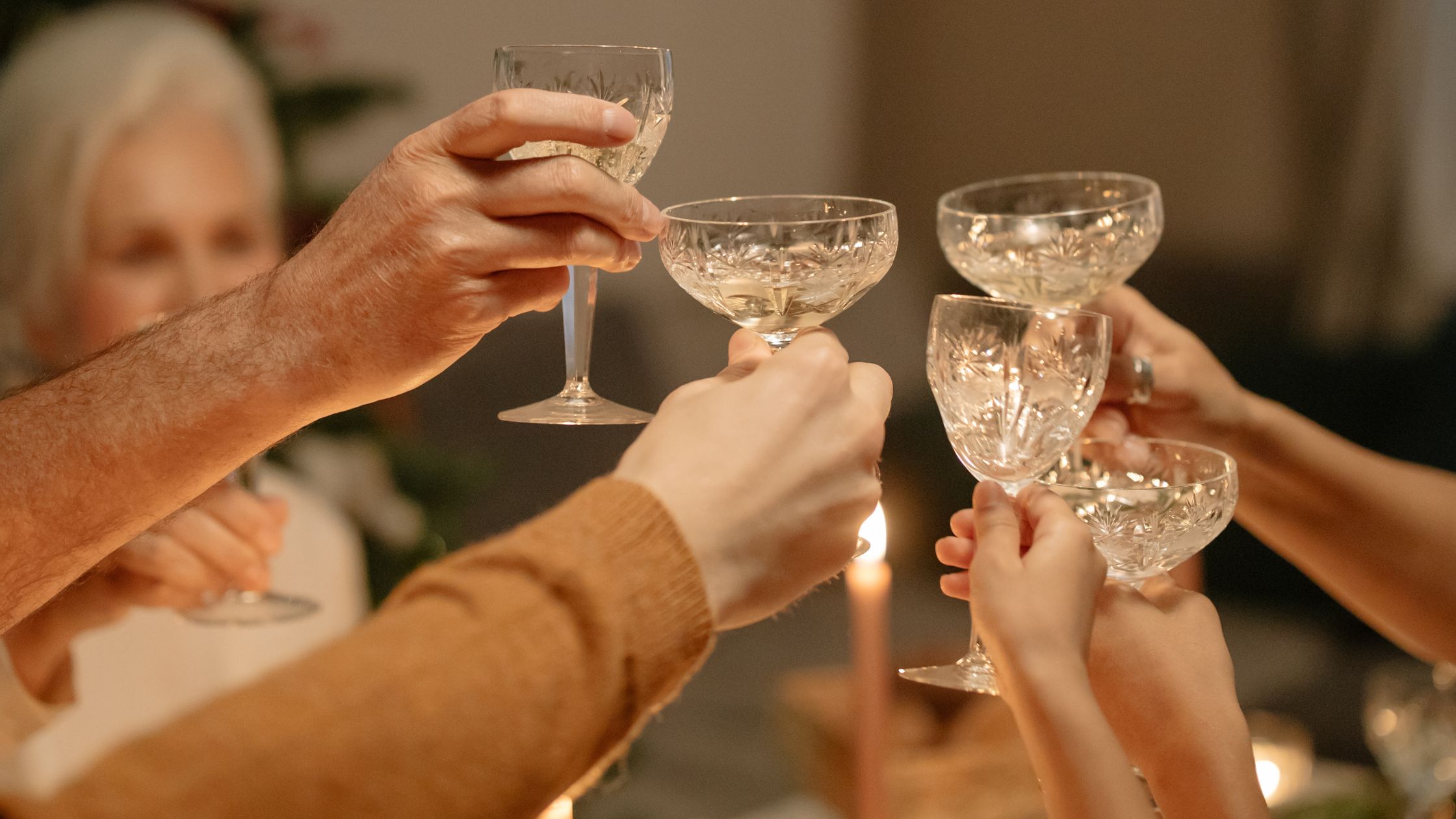 Does Our Social Status Influence Friendships?